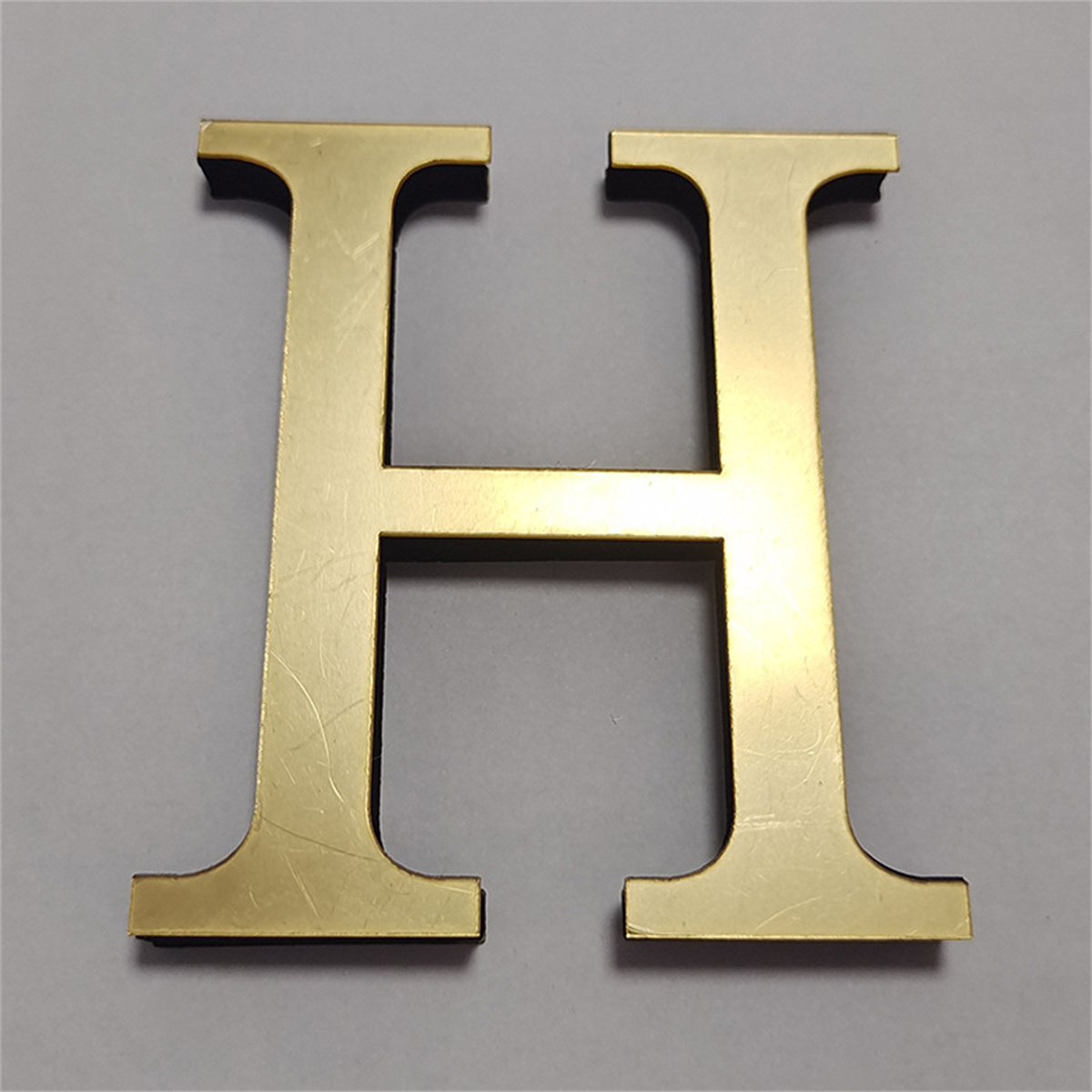 10/20CM Gold/Black/Silver 26 L - đánh giá và giá Interior Design Names